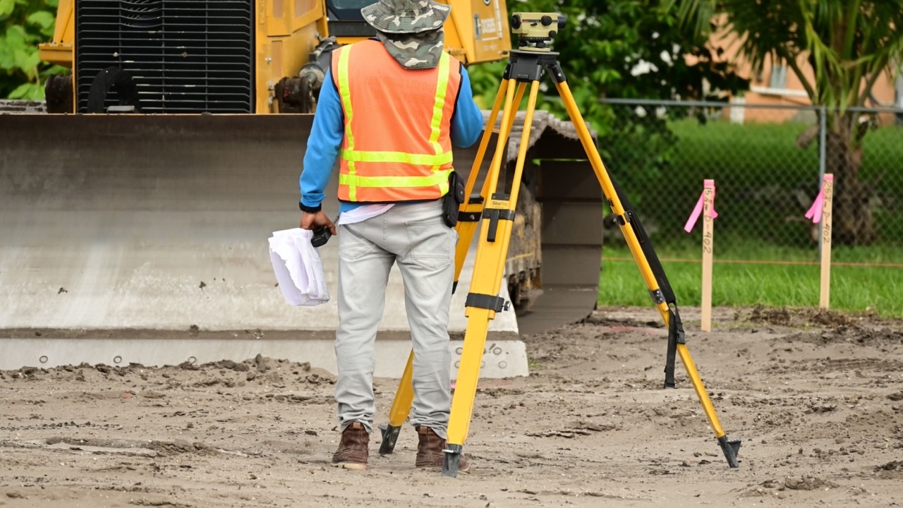 A Field Surveyor's Guide to Choosing the Right RTK Antenna